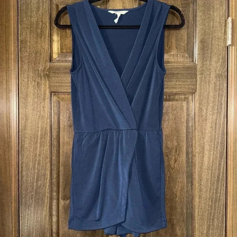 BCBGeneration beautiful and classic navy blue romper, XS. EUC.